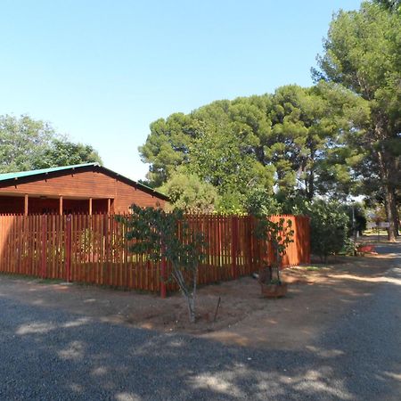A Cherry Lane Self Catering And B&B Bloemfontein Exterior foto