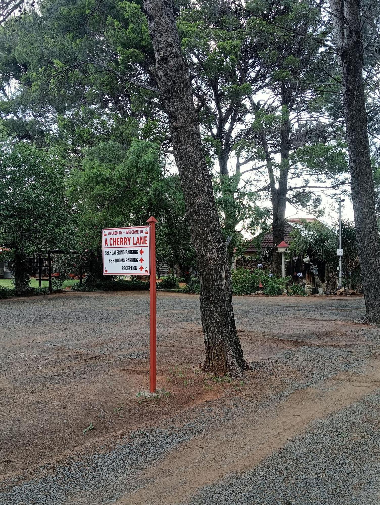 A Cherry Lane Self Catering And B&B Bloemfontein Exterior foto